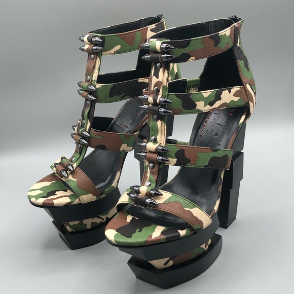 Pink Palms Camouflage Spike Buckle Ankle Wrap Block Rivets Wedge Sandals Size 7 - Picture 7 of 16